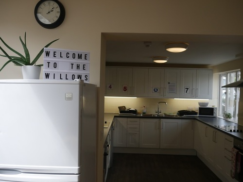 Habitación Individual con baño compartido (sin comidas)